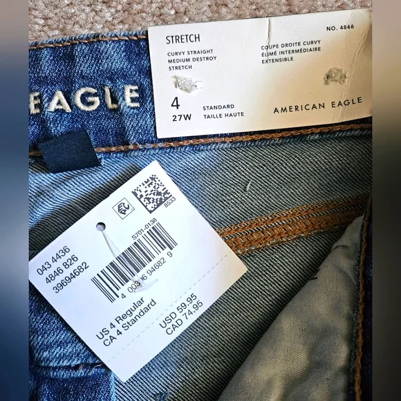 American Eagle Curvy Distressed Jeans - Picture 6 of 6